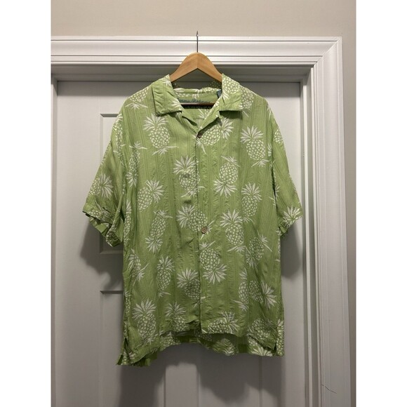 TOMMY BAHAMA Relax Aloha Camp Shirt Green Pineapples Embroidery Beach Size XL - Picture 1 of 4